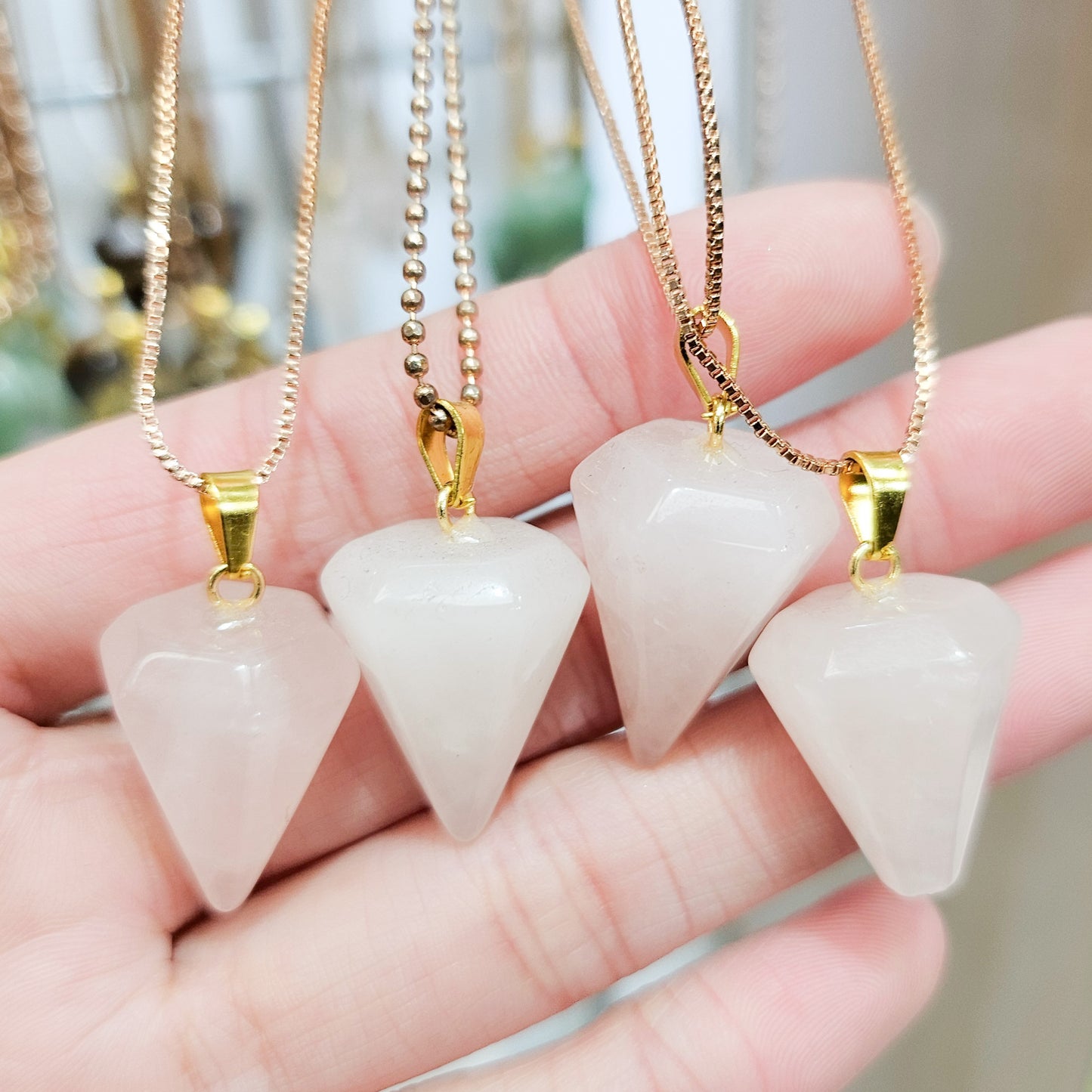 Rosequartz Pendulum Point Necklace
