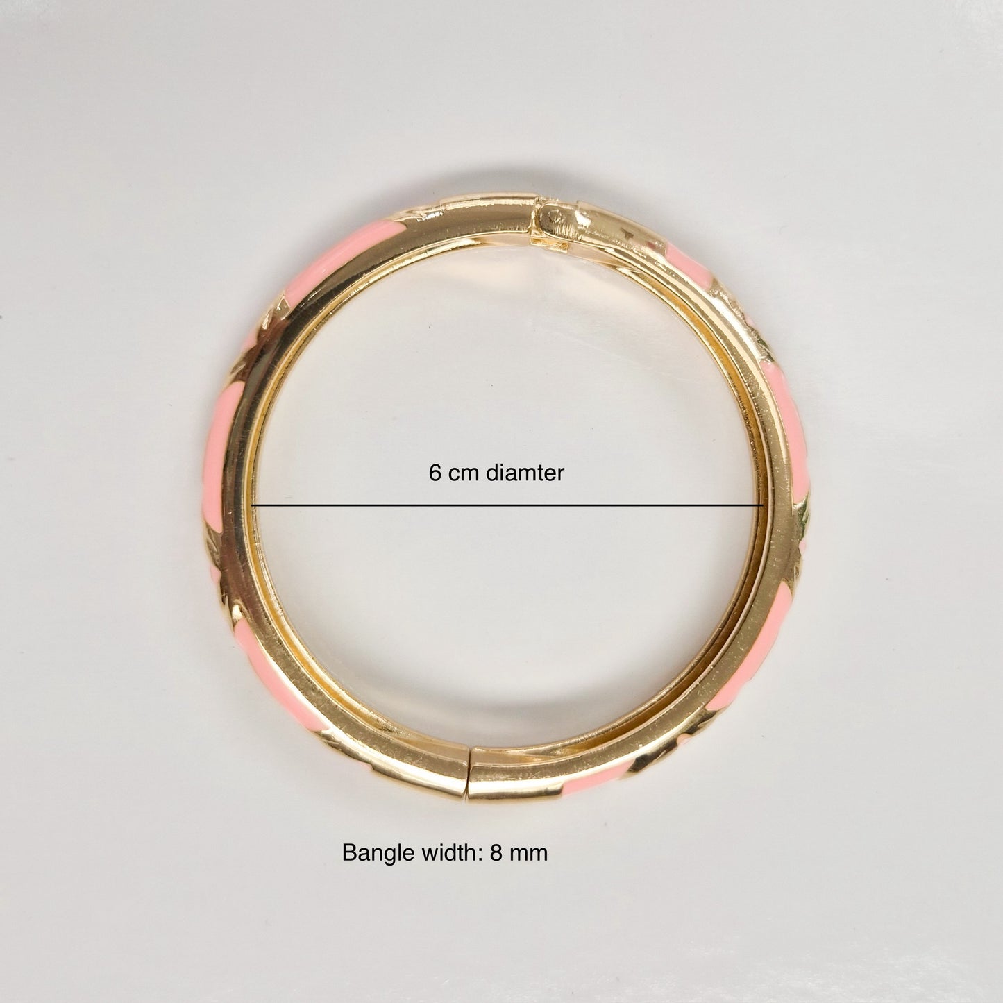 8 mm Triangle Pattern Enamel Bangle