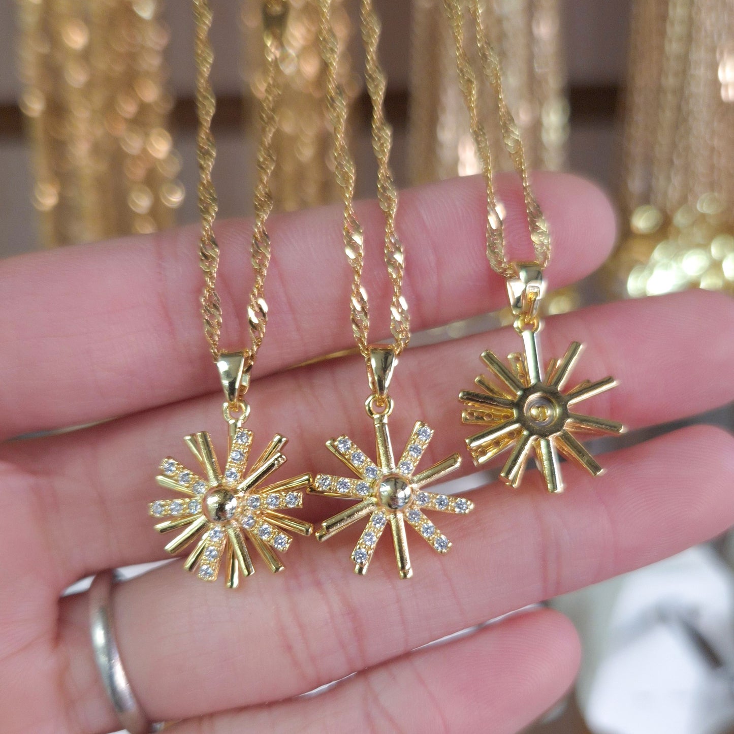 Shining Sun Spinner Necklace