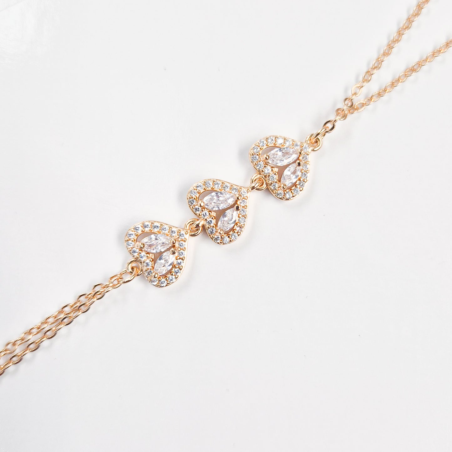 3 Little Hearts Handchain