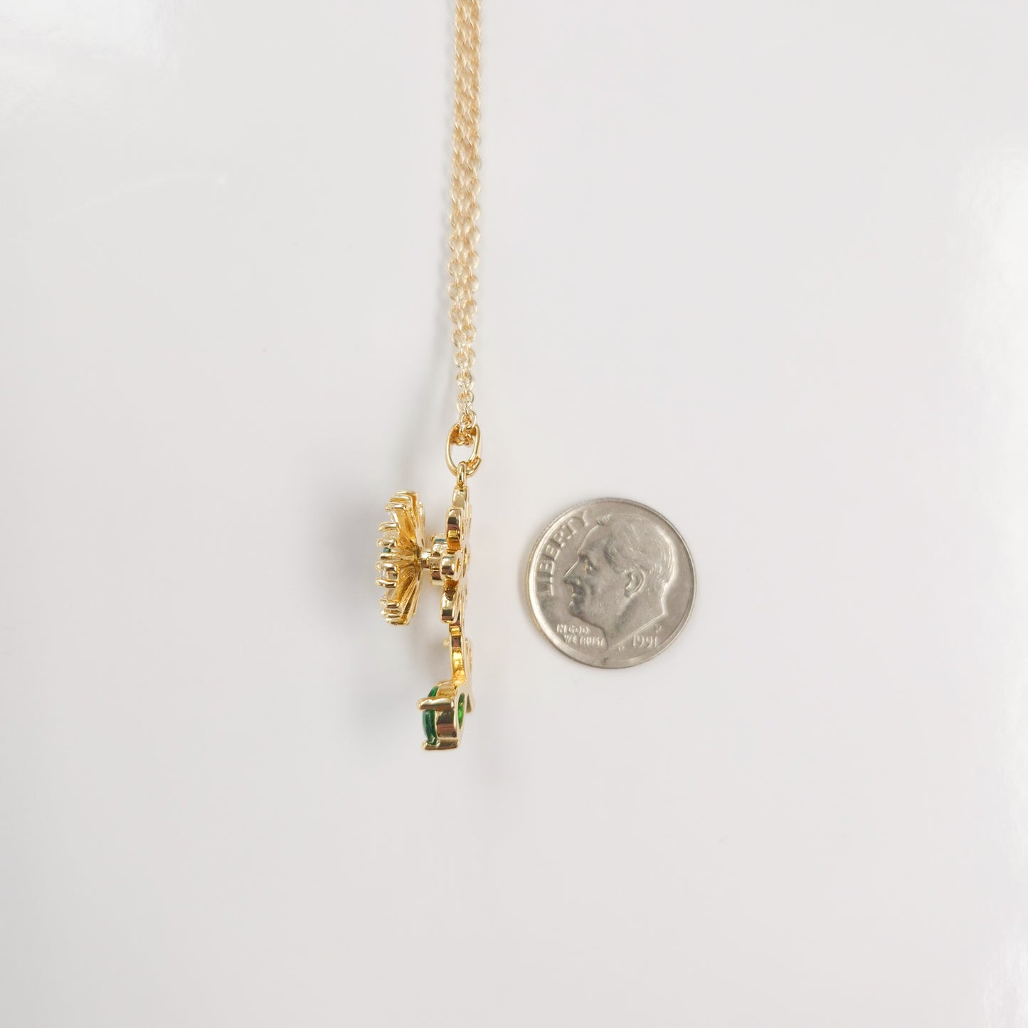 Full Flower Spinner Necklace