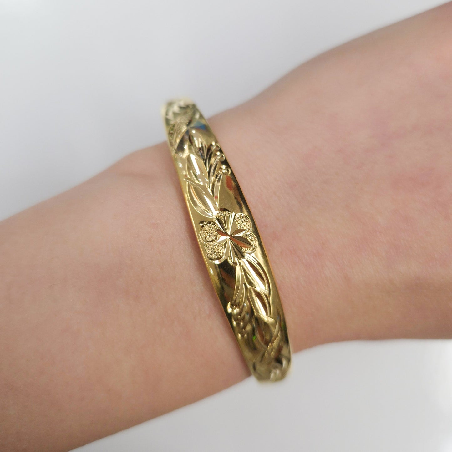 22K Gold-plated Trendy Bangles (Adjustable)