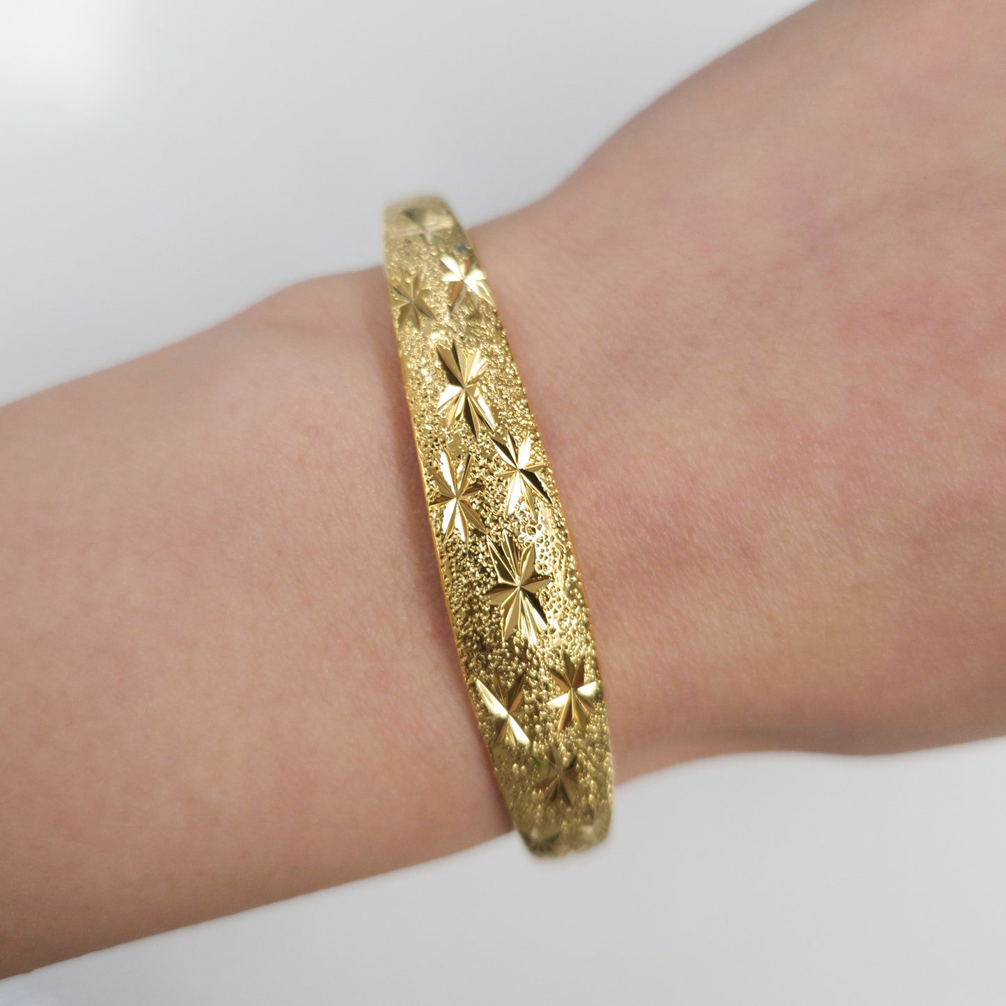 22K Gold-plated Trendy Bangles (Adjustable)