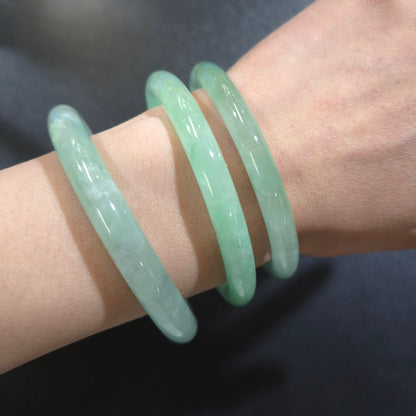 Narrow Pale Green Round Jade Bangles