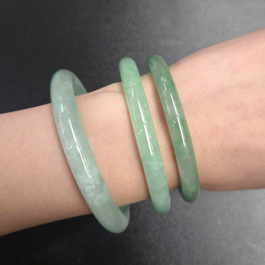 Narrow Pale Green Round Jade Bangles