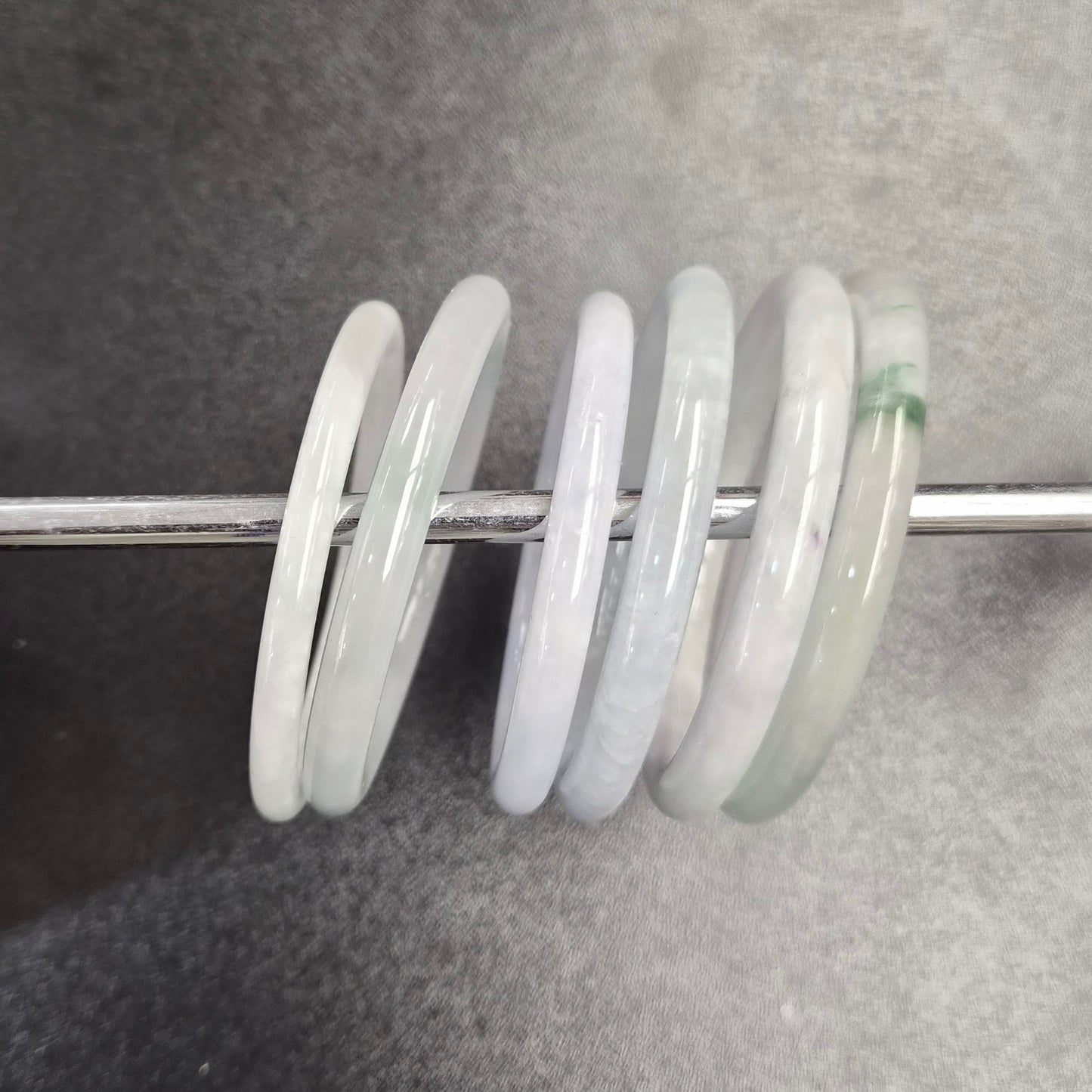 Narrow White Grey Round Jade Bangles