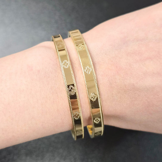 Clover Motif Gold-plated Bangle
