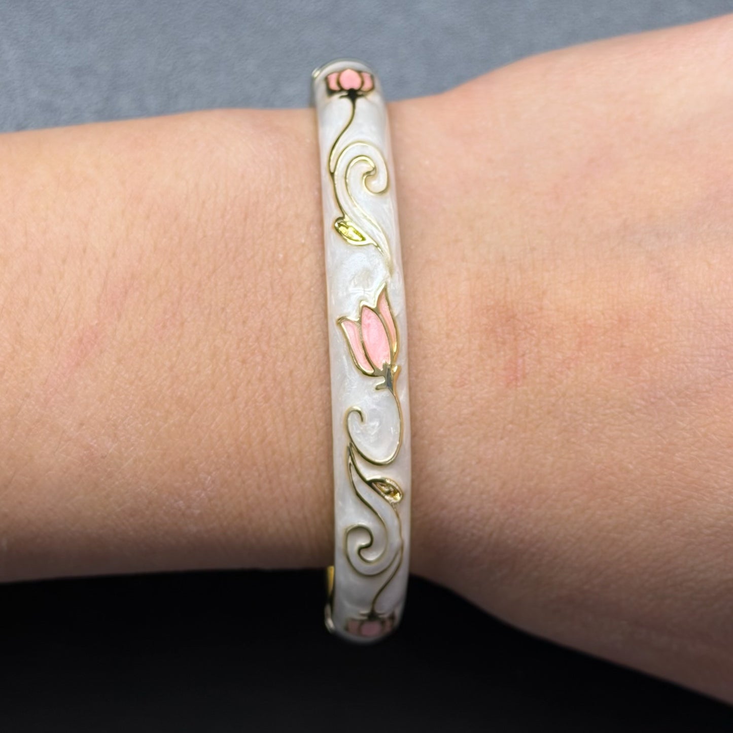 7 mm Tulip Flower Enamel Bangle