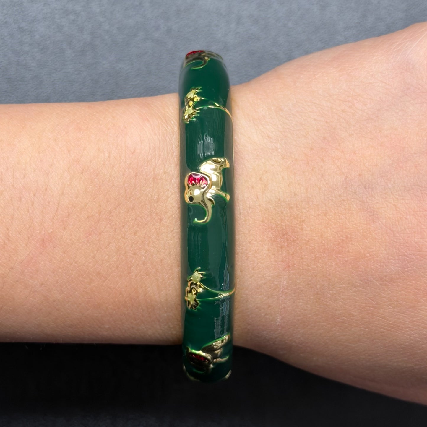 10 mm Elephant Clasp Enamel Bangle